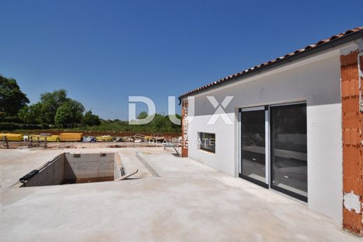 Luxury home in Ližnjan, Ližnjan-Lisignano