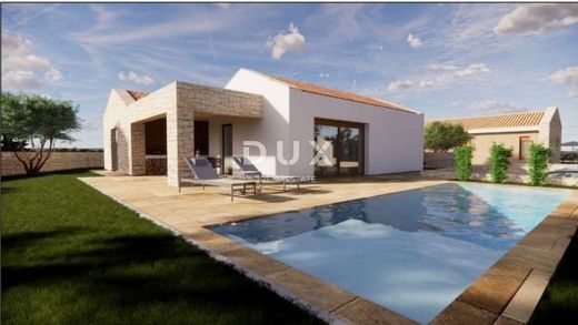 منزل ﻓﻲ Svetvinčenat, Istria