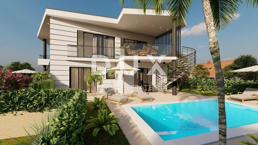 Maison de luxe à Malinska, Malinska-Dubašnica