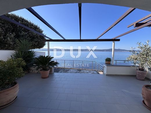 Элитный дом, Sveti Filip i Jakov, Zadar