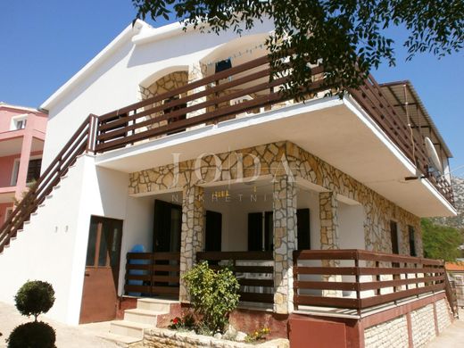 Luxury home in Karlobag, Lika-Senj