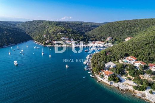 Teren w Marčana, Istria