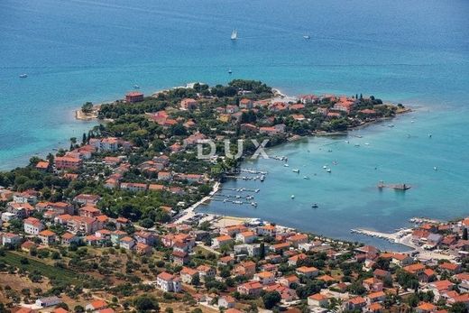 Grundstück in Sukošan, Zadar