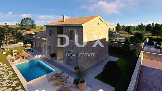 호화 저택 / Novigrad, Novigrad-Cittanova