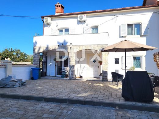 Luxe woning in Marčana, Istria