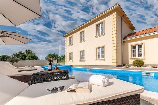 Luxury home in Barban, Istria