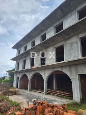 Luxury home in Ražanac, Zadar