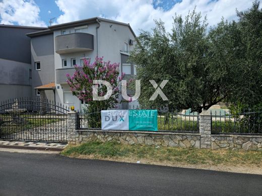 Πολυτελή κατοικία σε Pula, Grad Pula