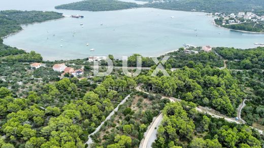 Grond in Kukljica, Zadar