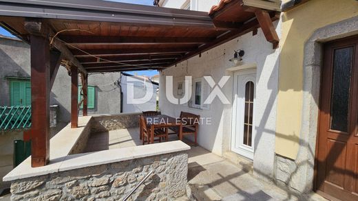 Luxury home in Punat, Primorsko-Goranska