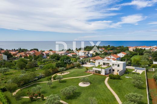 Luxus-Haus in Umag, Grad Umag