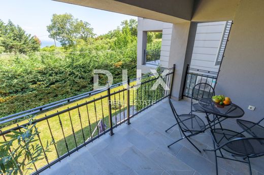 Piso / Apartamento en Opatija, Grad Opatija