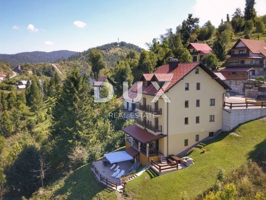 Casa di lusso a Fužine, Primorsko-Goranska