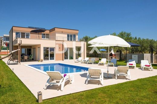 ‏בתי יוקרה ב  Vodnjan, Grad Vodnjan