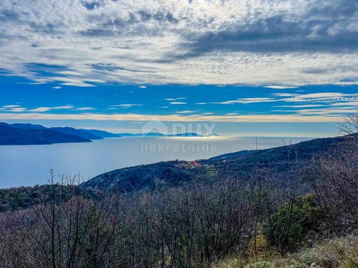 Grond in Mošćenička Draga, Primorsko-Goranska