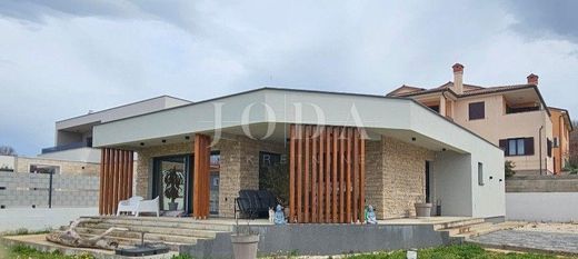 Luxury home in Kanfanar, Istria