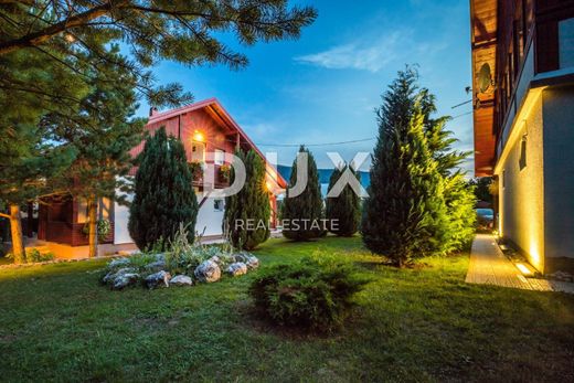 Luxury home for sale in Jezerce