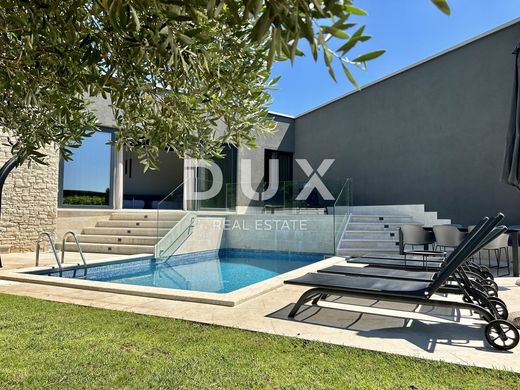 Luksusowy dom w Umag, Grad Umag