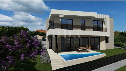 Luxury home in Malinska, Malinska-Dubašnica