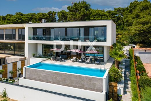 Luxe woning in Medulin, Istria