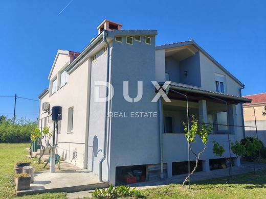 Элитный дом, Zemunik Donji, Zadar