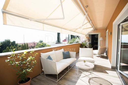 아파트 / Opatija, Grad Opatija