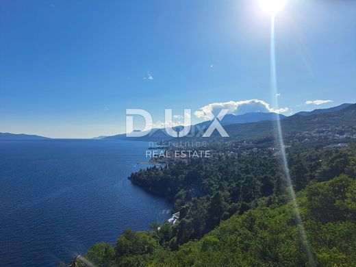 Teren w Opatija, Grad Opatija