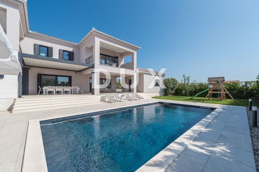 Luxe woning in Sukošan, Zadar