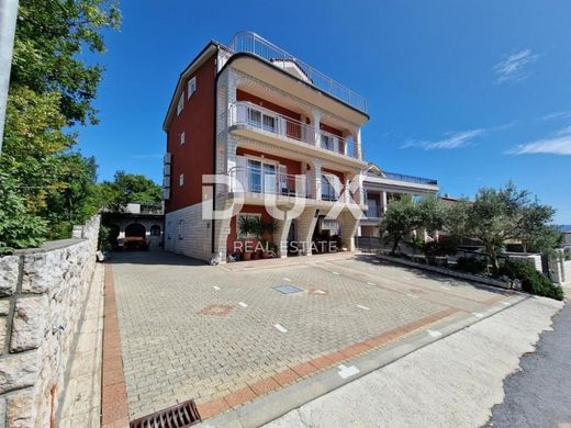 Casa di lusso a Cirquenizza, Grad Crikvenica
