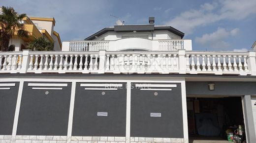 Luxury home in Crikvenica, Grad Crikvenica