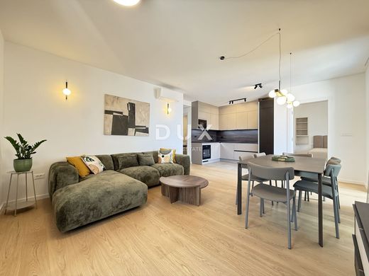 Piso / Apartamento en Rijeka, Primorje - Gorski Kotar