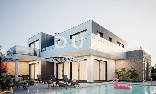 Πολυτελή κατοικία σε Tar, Tar-Vabriga-Torre Abrega