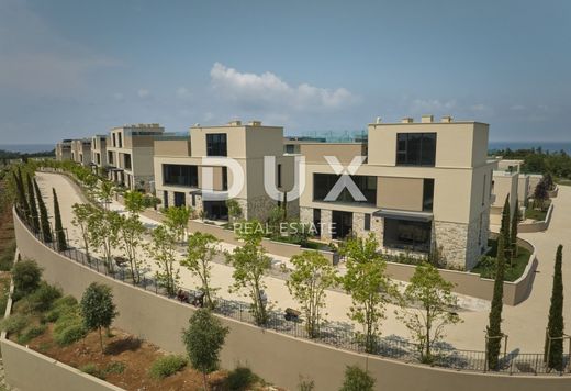 Πολυτελή κατοικία σε Ούμαγκ, Grad Umag