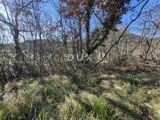 地皮  Rijeka, Primorsko-Goranska