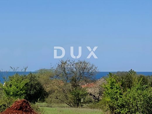 Grond in Poreč, Grad Poreč