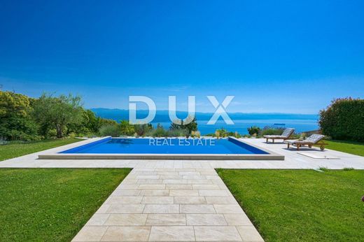 Casa de lujo en Lovran, Primorje - Gorski Kotar