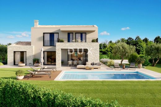 Luxury home in Sveti Lovreč, Istria