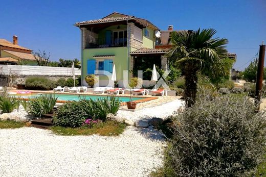 Luksusowy dom w Svetvinčenat, Istria