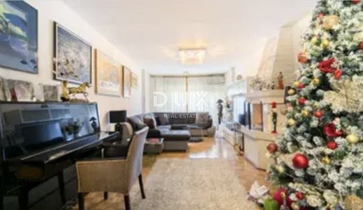 Apartament w Trešnjevka- jug, Grad Zagreb