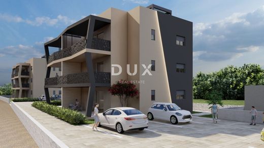 Piso / Apartamento en Sukošan, Zadar