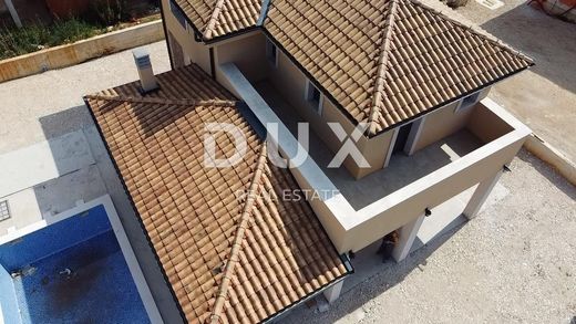 Casa de lujo en Svetvinčenat, Istria