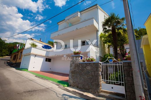 Casa di lusso a Cirquenizza, Grad Crikvenica