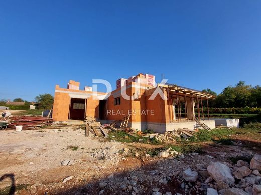 Maison de luxe à Labin, Grad Labin