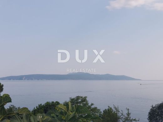 Luxury home in Lovran, Primorsko-Goranska