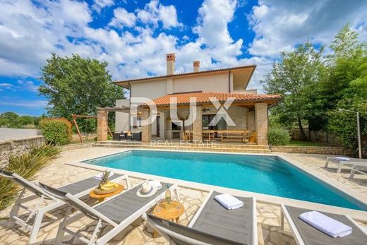 Luxe woning in Bale, Bale-Valle