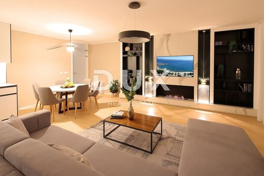 Piso / Apartamento en Opatija, Grad Opatija