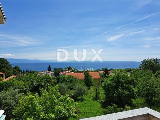 Opatija, Grad Opatijaの高級住宅