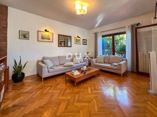 Casa de lujo en Viškovo, Primorje - Gorski Kotar