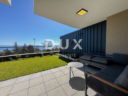 Apartment / Etagenwohnung in Opatija, Grad Opatija