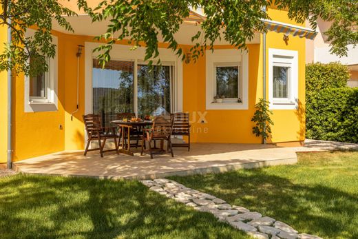 Luxury home in Šibenik, Grad Šibenik